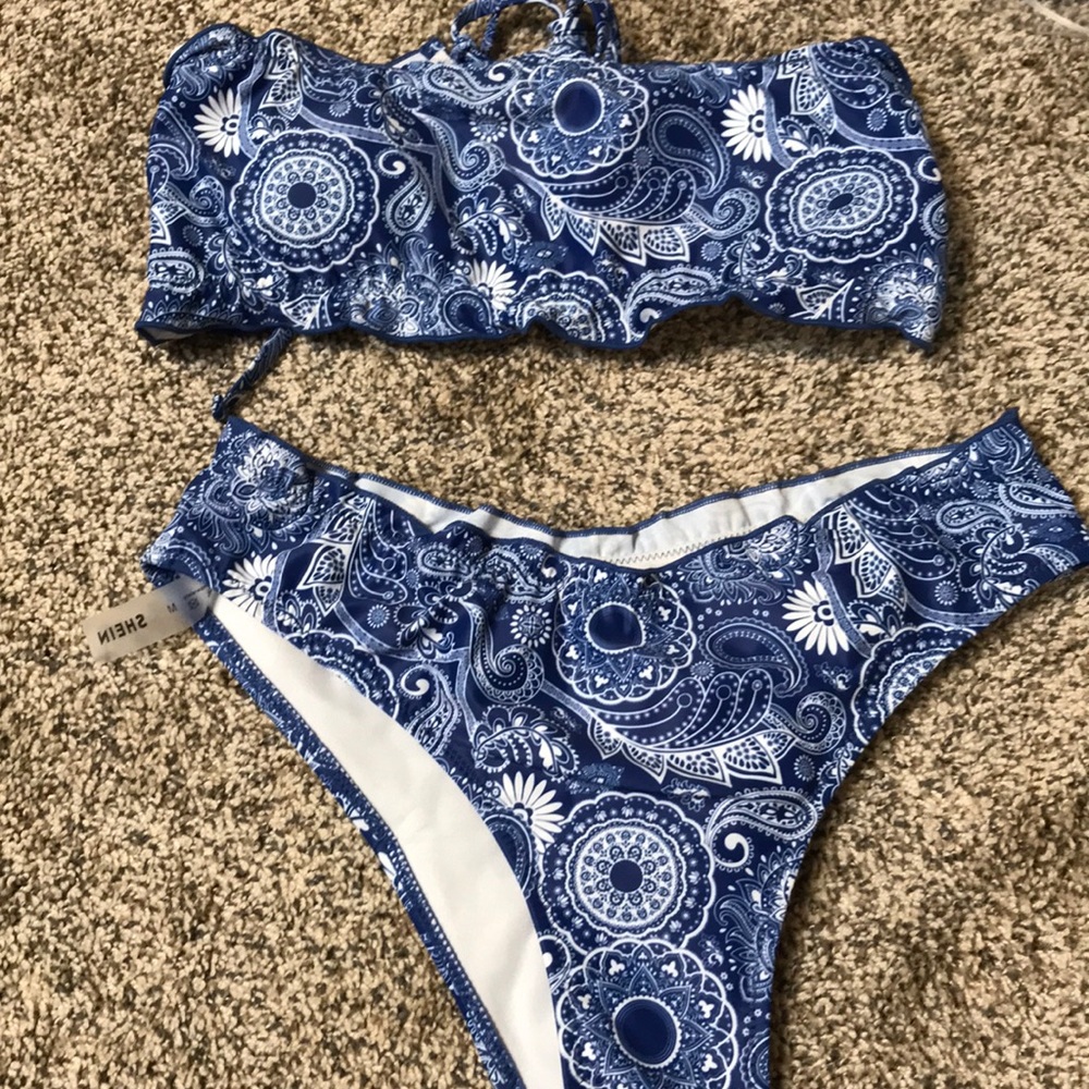 Bandeau bikini